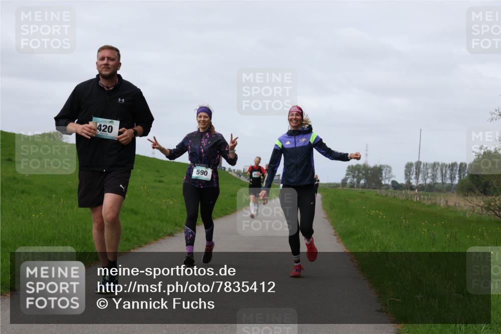 04.05.2025 - 8. Wedeler Halbmarathon Yannick Fuchs http://msf.ph/oto/7835412 04.05.2025 11:44:23 Laufen 420, 590 meine-sportfotos.de