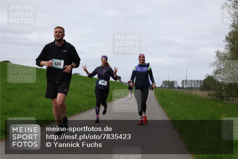 04.05.2025 - 8. Wedeler Halbmarathon Yannick Fuchs http://msf.ph/oto/7835423 04.05.2025 11:44:24 Laufen 420, 590 meine-sportfotos.de