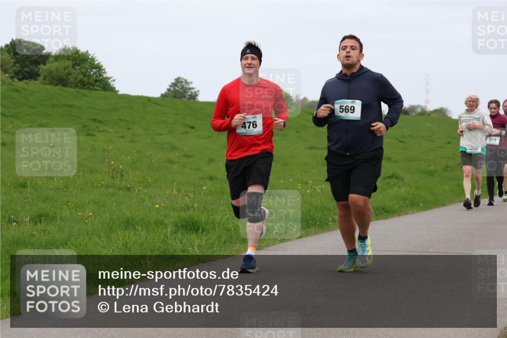 04.05.2025 - 8. Wedeler Halbmarathon Lena Gebhardt http://msf.ph/oto/7835424 04.05.2025 11:27:37 Laufen 476, 569, 971 meine-sportfotos.de