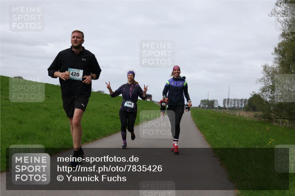 04.05.2025 - 8. Wedeler Halbmarathon Yannick Fuchs http://msf.ph/oto/7835426 04.05.2025 11:44:24 Laufen 420, 590 meine-sportfotos.de