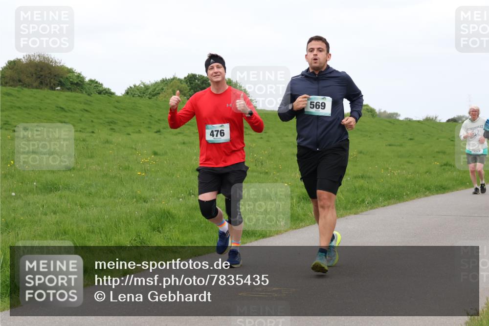 04.05.2025 - 8. Wedeler Halbmarathon Lena Gebhardt http://msf.ph/oto/7835435 04.05.2025 11:27:38 Laufen 476, 569 meine-sportfotos.de