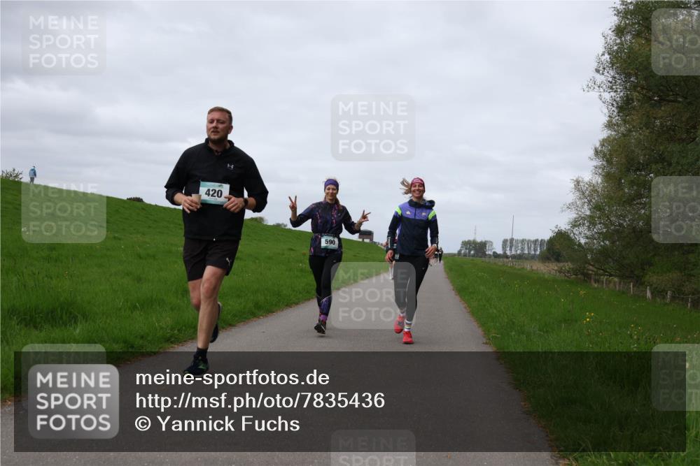 04.05.2025 - 8. Wedeler Halbmarathon Yannick Fuchs http://msf.ph/oto/7835436 04.05.2025 11:44:24 Laufen 420, 590 meine-sportfotos.de