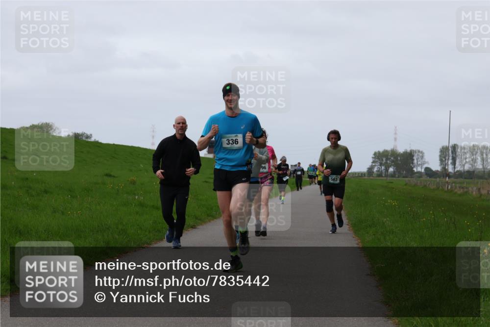 04.05.2025 - 8. Wedeler Halbmarathon Yannick Fuchs http://msf.ph/oto/7835442 04.05.2025 11:23:20 Laufen 336, 96, 563 meine-sportfotos.de