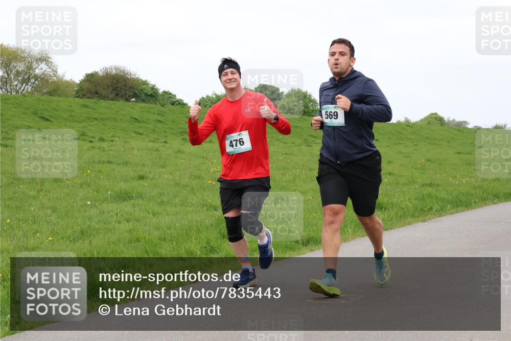 04.05.2025 - 8. Wedeler Halbmarathon Lena Gebhardt http://msf.ph/oto/7835443 04.05.2025 11:27:39 Laufen 476, 569, 569 meine-sportfotos.de