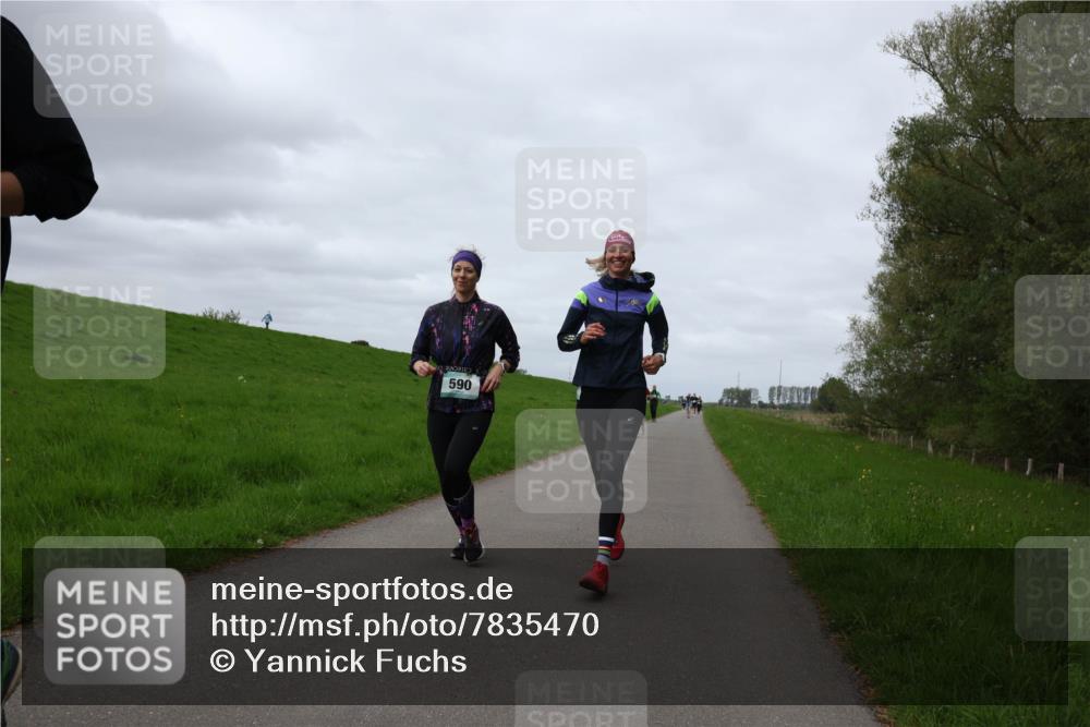 04.05.2025 - 8. Wedeler Halbmarathon Yannick Fuchs http://msf.ph/oto/7835470 04.05.2025 11:44:25 Laufen 590 meine-sportfotos.de