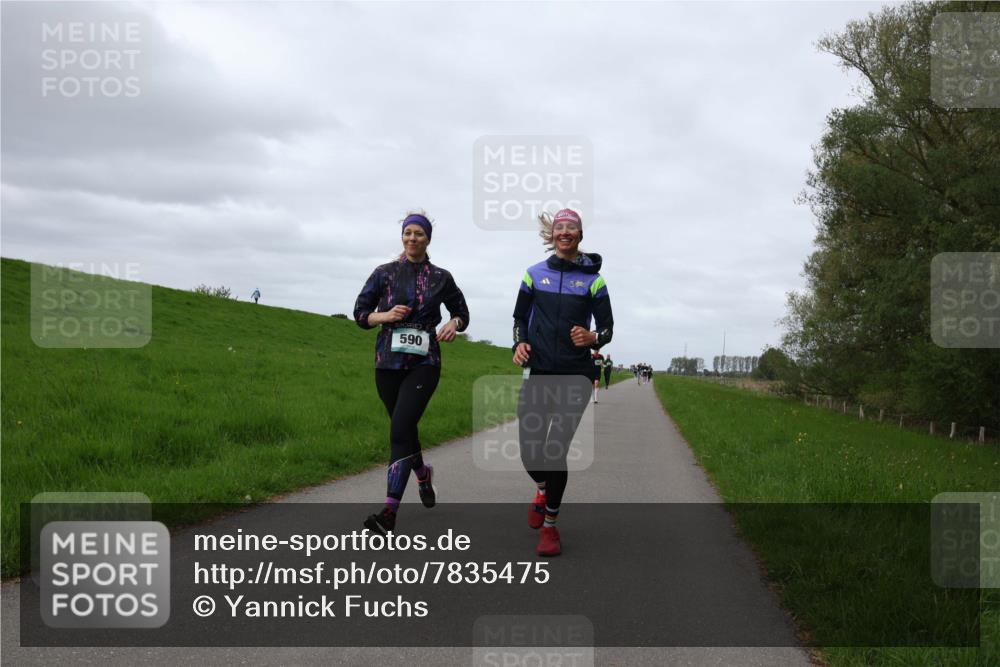 04.05.2025 - 8. Wedeler Halbmarathon Yannick Fuchs http://msf.ph/oto/7835475 04.05.2025 11:44:25 Laufen 590 meine-sportfotos.de