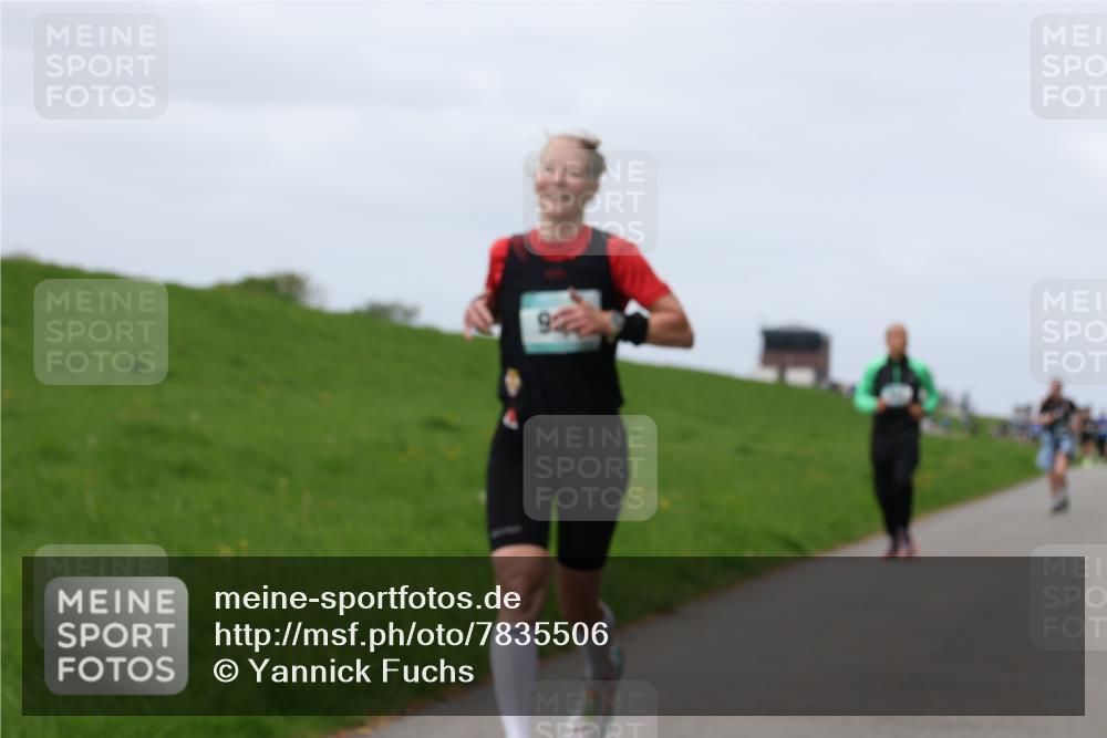 04.05.2025 - 8. Wedeler Halbmarathon Yannick Fuchs http://msf.ph/oto/7835506 04.05.2025 11:44:30 Laufen  meine-sportfotos.de
