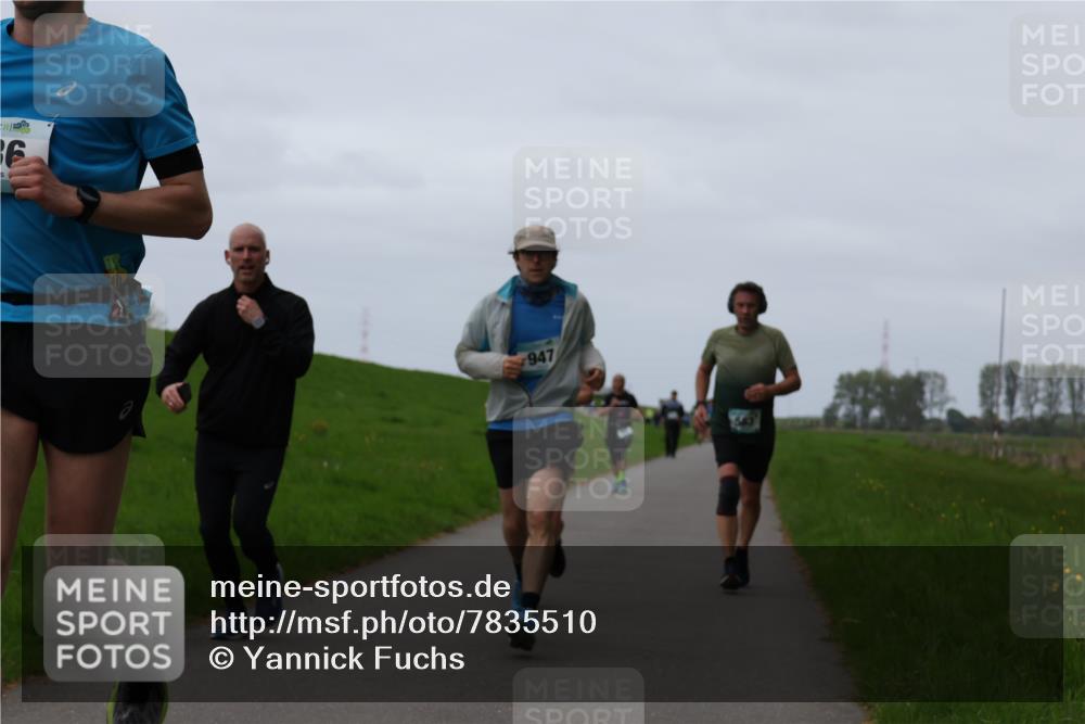 04.05.2025 - 8. Wedeler Halbmarathon Yannick Fuchs http://msf.ph/oto/7835510 04.05.2025 11:23:22 Laufen 81, 36, 947 meine-sportfotos.de
