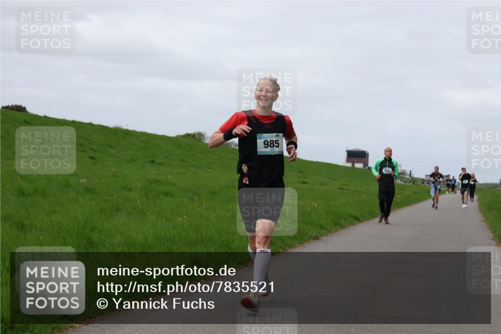 04.05.2025 - 8. Wedeler Halbmarathon Yannick Fuchs http://msf.ph/oto/7835521 04.05.2025 11:44:31 Laufen 985 meine-sportfotos.de