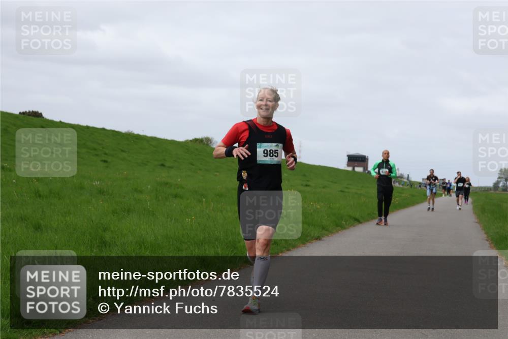 04.05.2025 - 8. Wedeler Halbmarathon Yannick Fuchs http://msf.ph/oto/7835524 04.05.2025 11:44:31 Laufen 985, 4 meine-sportfotos.de