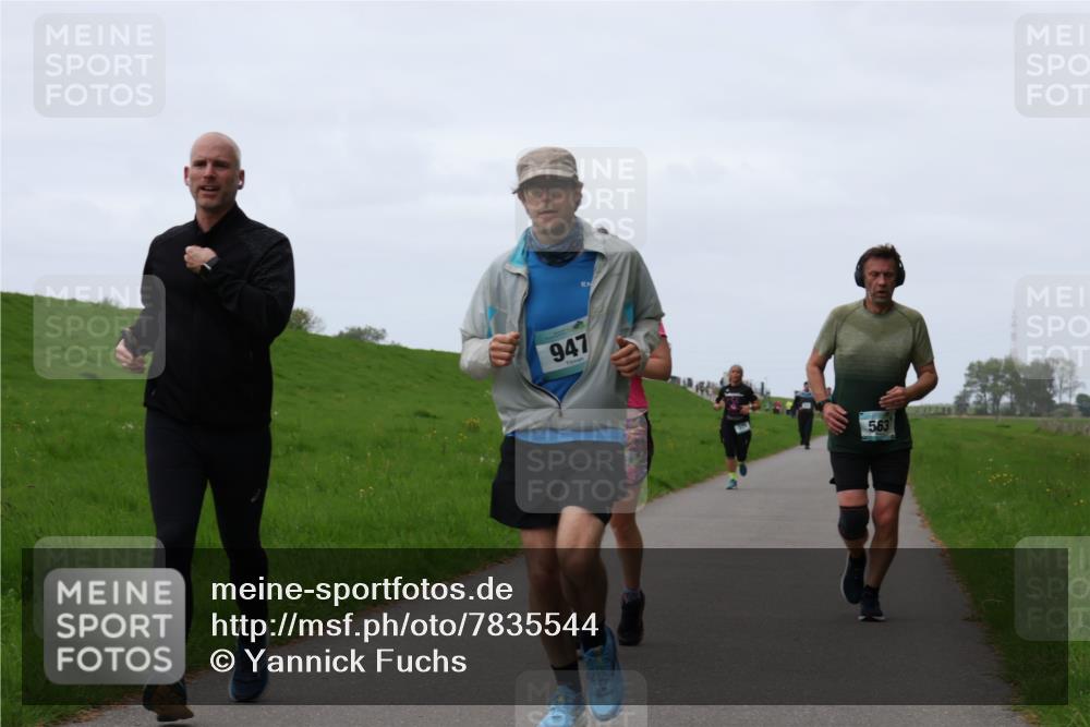 04.05.2025 - 8. Wedeler Halbmarathon Yannick Fuchs http://msf.ph/oto/7835544 04.05.2025 11:23:23 Laufen 947, 563 meine-sportfotos.de