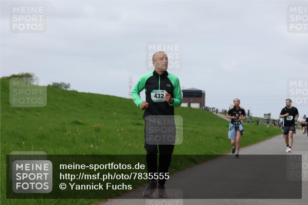04.05.2025 - 8. Wedeler Halbmarathon Yannick Fuchs http://msf.ph/oto/7835555 04.05.2025 11:44:35 Laufen 432 meine-sportfotos.de
