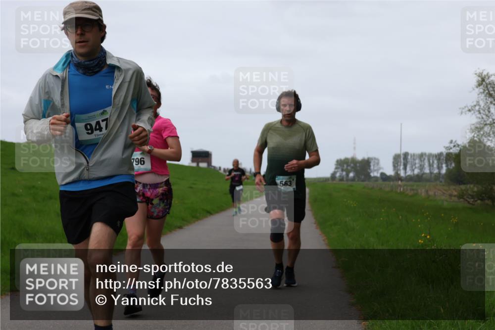 04.05.2025 - 8. Wedeler Halbmarathon Yannick Fuchs http://msf.ph/oto/7835563 04.05.2025 11:23:24 Laufen 947, 796, 563 meine-sportfotos.de