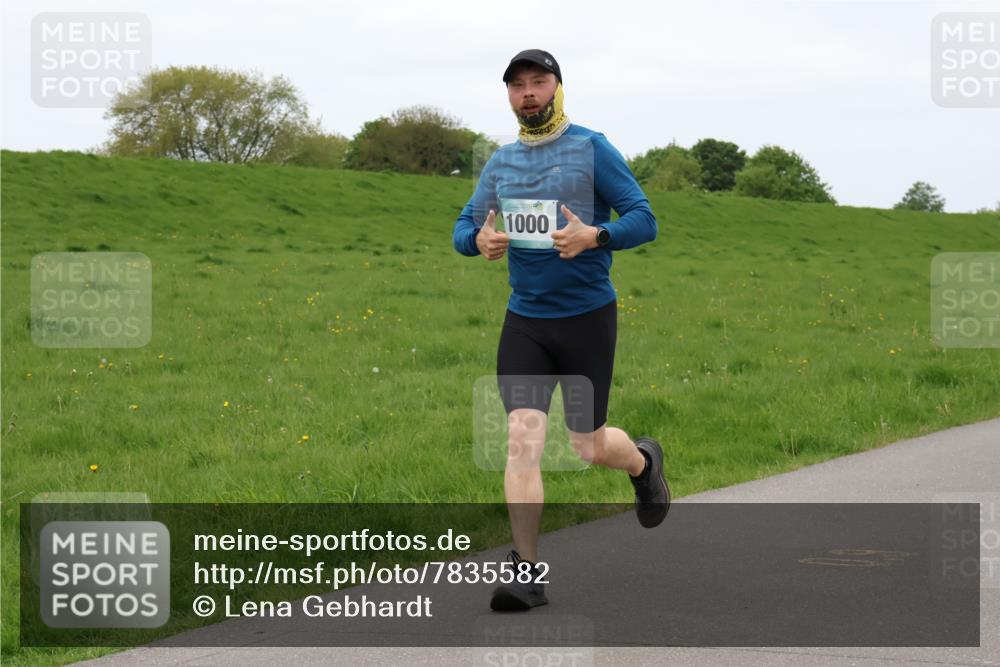 04.05.2025 - 8. Wedeler Halbmarathon Lena Gebhardt http://msf.ph/oto/7835582 04.05.2025 11:27:54 Laufen 8, 1000 meine-sportfotos.de
