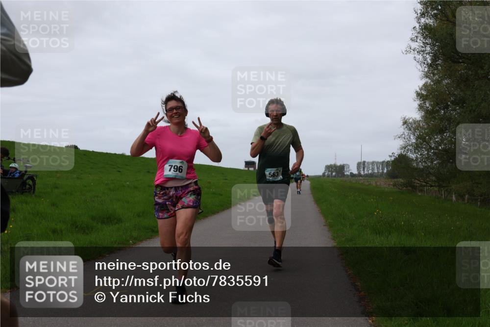 04.05.2025 - 8. Wedeler Halbmarathon Yannick Fuchs http://msf.ph/oto/7835591 04.05.2025 11:23:25 Laufen 796, 563 meine-sportfotos.de