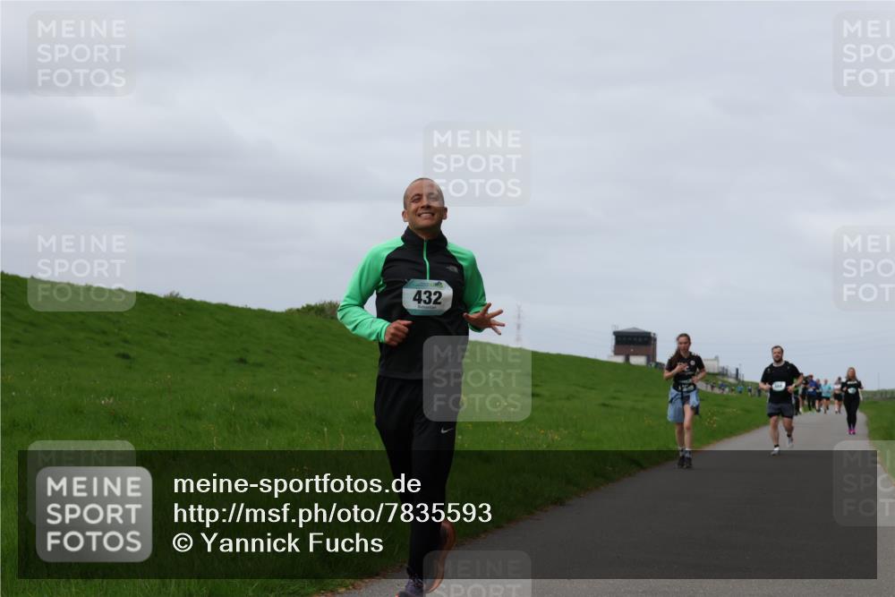 04.05.2025 - 8. Wedeler Halbmarathon Yannick Fuchs http://msf.ph/oto/7835593 04.05.2025 11:44:37 Laufen 432 meine-sportfotos.de