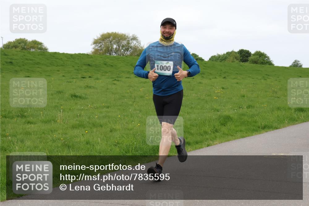 04.05.2025 - 8. Wedeler Halbmarathon Lena Gebhardt http://msf.ph/oto/7835595 04.05.2025 11:27:54 Laufen 1000 meine-sportfotos.de