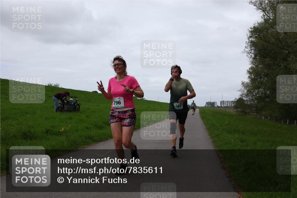 04.05.2025 - 8. Wedeler Halbmarathon Yannick Fuchs http://msf.ph/oto/7835611 04.05.2025 11:23:25 Laufen 796, 563 meine-sportfotos.de
