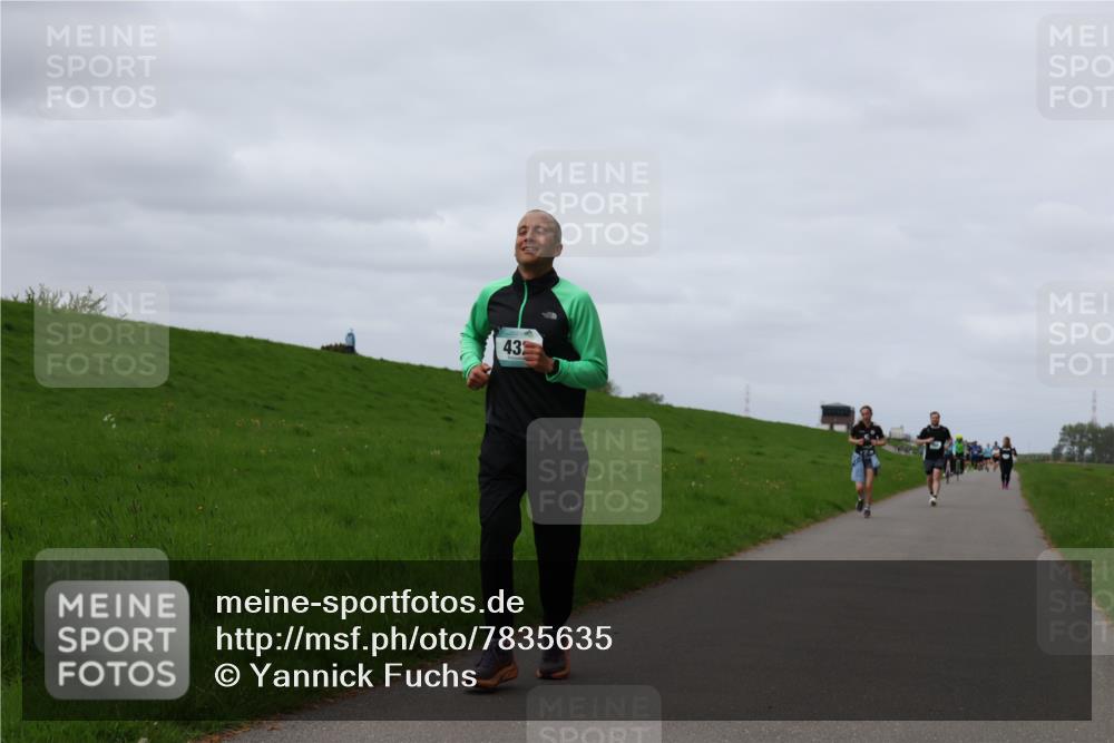 04.05.2025 - 8. Wedeler Halbmarathon Yannick Fuchs http://msf.ph/oto/7835635 04.05.2025 11:44:38 Laufen 432 meine-sportfotos.de