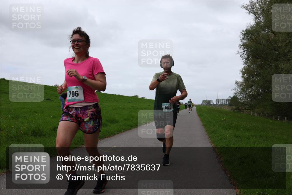04.05.2025 - 8. Wedeler Halbmarathon Yannick Fuchs http://msf.ph/oto/7835637 04.05.2025 11:23:26 Laufen 16, 796, 563 meine-sportfotos.de