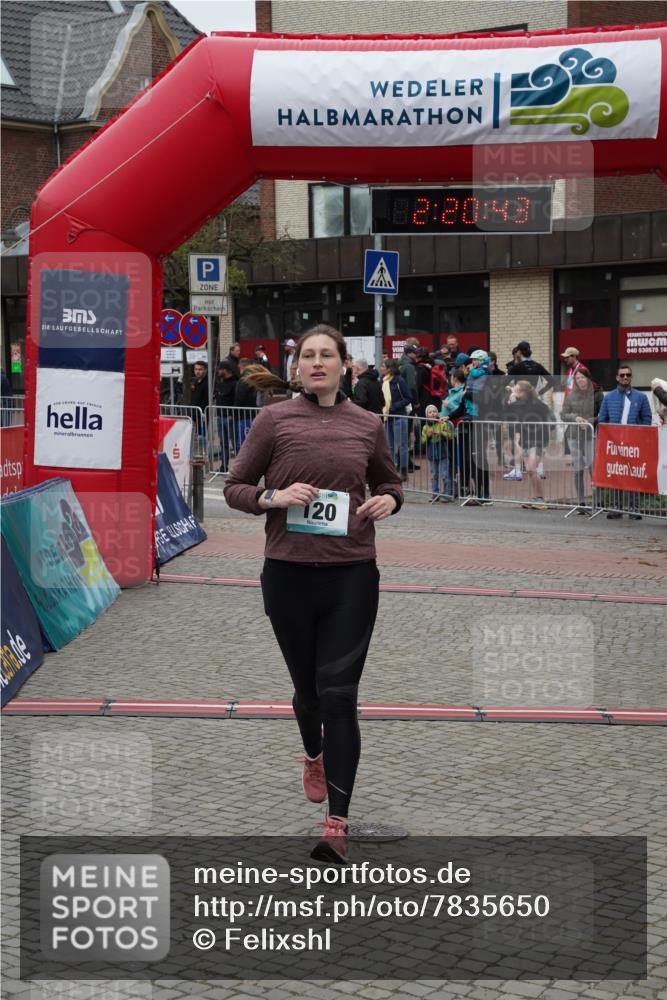 04.05.2025 - 8. Wedeler Halbmarathon Felixshl http://msf.ph/oto/7835650 04.05.2025 12:20:41 Ziel 120 meine-sportfotos.de