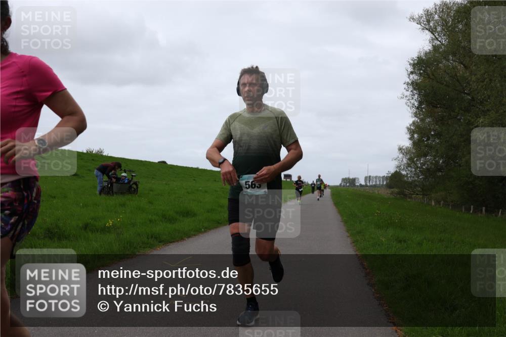 04.05.2025 - 8. Wedeler Halbmarathon Yannick Fuchs http://msf.ph/oto/7835655 04.05.2025 11:23:26 Laufen 565 meine-sportfotos.de
