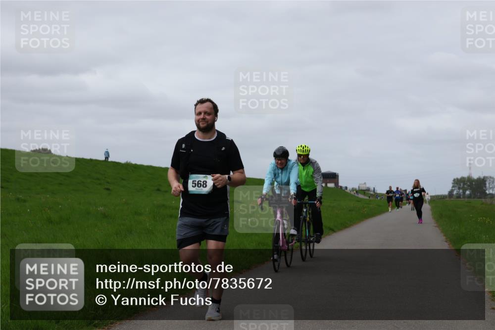 04.05.2025 - 8. Wedeler Halbmarathon Yannick Fuchs http://msf.ph/oto/7835672 04.05.2025 11:44:47 Laufen 568 meine-sportfotos.de