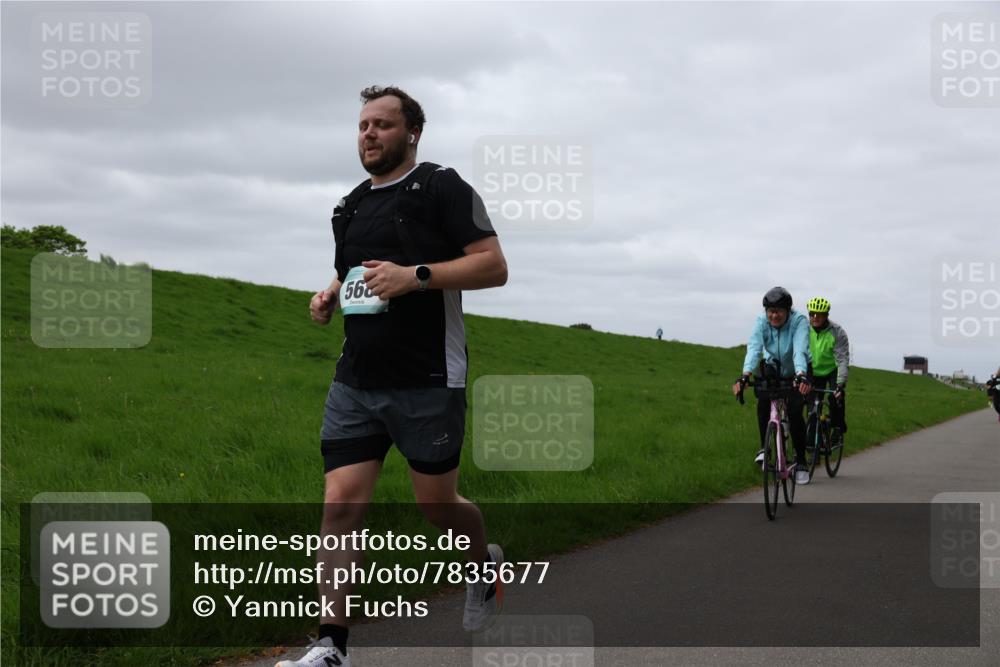 04.05.2025 - 8. Wedeler Halbmarathon Yannick Fuchs http://msf.ph/oto/7835677 04.05.2025 11:44:48 Laufen 56 meine-sportfotos.de