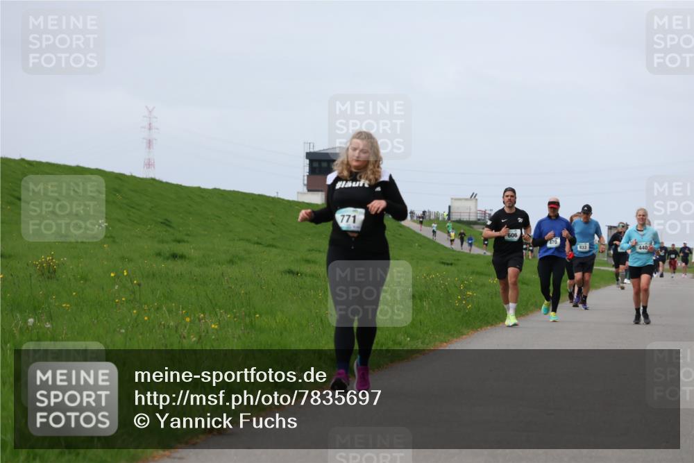 04.05.2025 - 8. Wedeler Halbmarathon Yannick Fuchs http://msf.ph/oto/7835697 04.05.2025 11:44:53 Laufen 771, 606, 470, 833, 440 meine-sportfotos.de