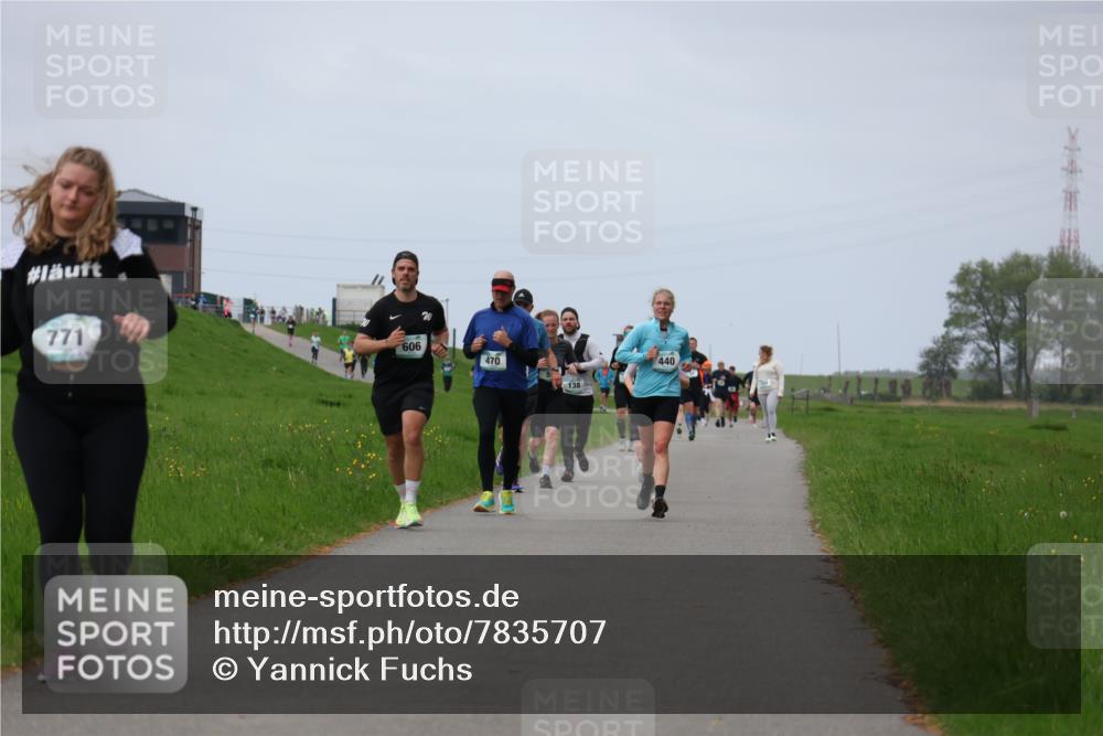 04.05.2025 - 8. Wedeler Halbmarathon Yannick Fuchs http://msf.ph/oto/7835707 04.05.2025 11:44:55 Laufen 771, 606, 470, 440, 138 meine-sportfotos.de