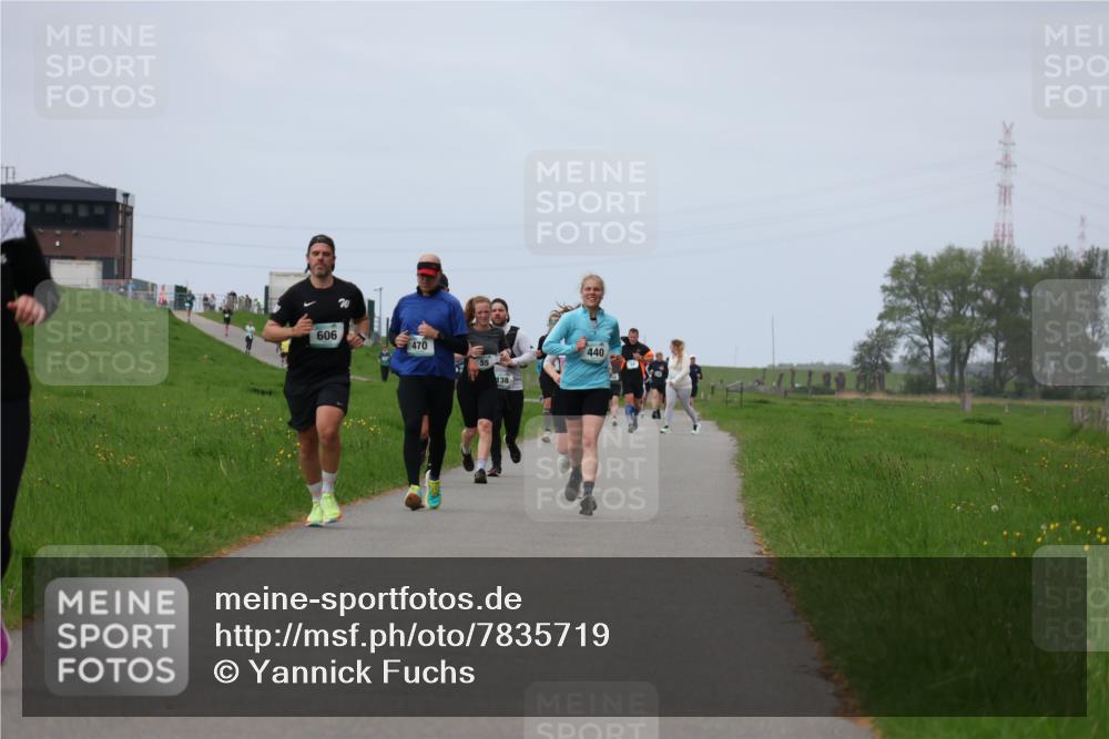 04.05.2025 - 8. Wedeler Halbmarathon Yannick Fuchs http://msf.ph/oto/7835719 04.05.2025 11:44:56 Laufen 606, 470, 138, 440 meine-sportfotos.de