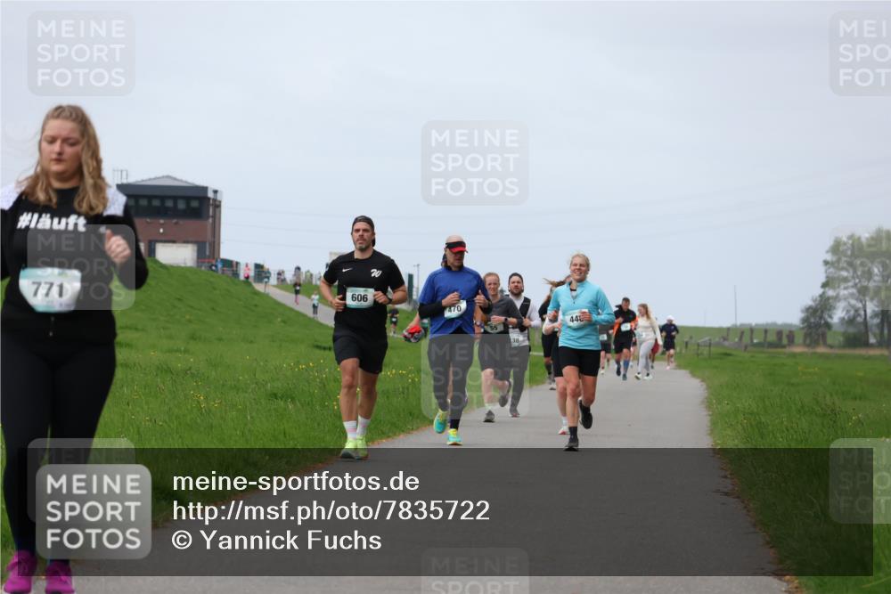04.05.2025 - 8. Wedeler Halbmarathon Yannick Fuchs http://msf.ph/oto/7835722 04.05.2025 11:44:56 Laufen 771, 606, 470, 38, 44 meine-sportfotos.de