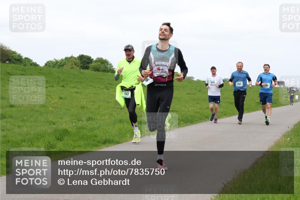 04.05.2025 - 8. Wedeler Halbmarathon Lena Gebhardt http://msf.ph/oto/7835750 04.05.2025 11:28:49 Laufen 147, 495, 493, 96 meine-sportfotos.de