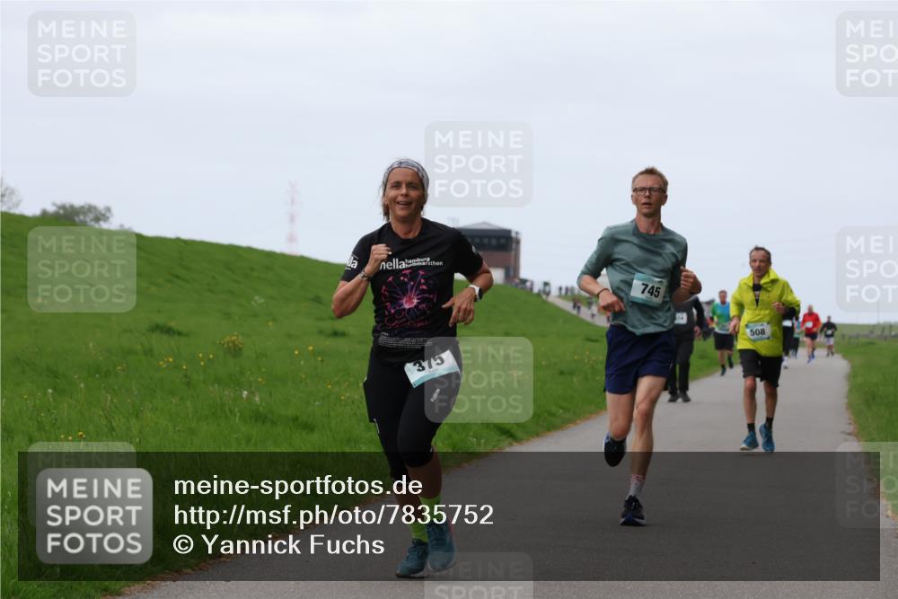 04.05.2025 - 8. Wedeler Halbmarathon Yannick Fuchs http://msf.ph/oto/7835752 04.05.2025 11:23:29 Laufen 745, 508, 375 meine-sportfotos.de