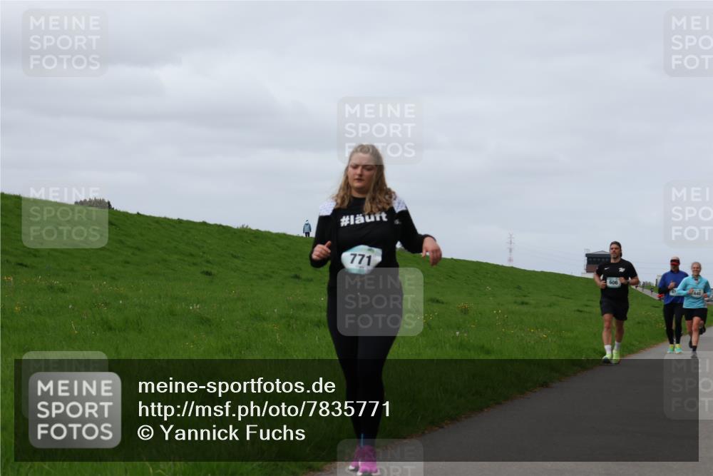 04.05.2025 - 8. Wedeler Halbmarathon Yannick Fuchs http://msf.ph/oto/7835771 04.05.2025 11:45:00 Laufen 771, 606, 440 meine-sportfotos.de