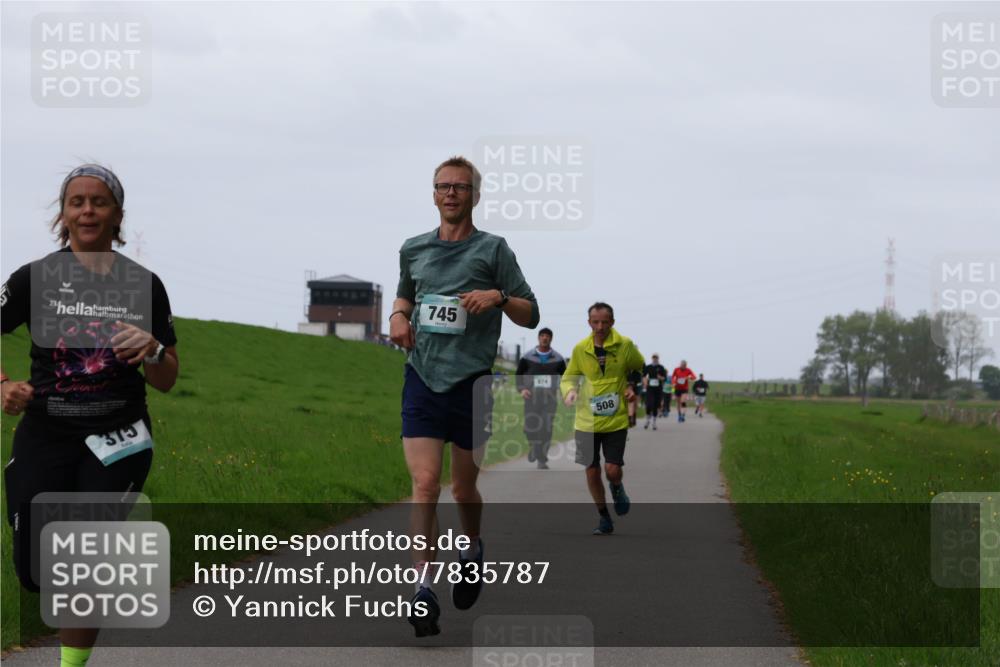 04.05.2025 - 8. Wedeler Halbmarathon Yannick Fuchs http://msf.ph/oto/7835787 04.05.2025 11:23:30 Laufen 23, 745, 315, 874, 508 meine-sportfotos.de