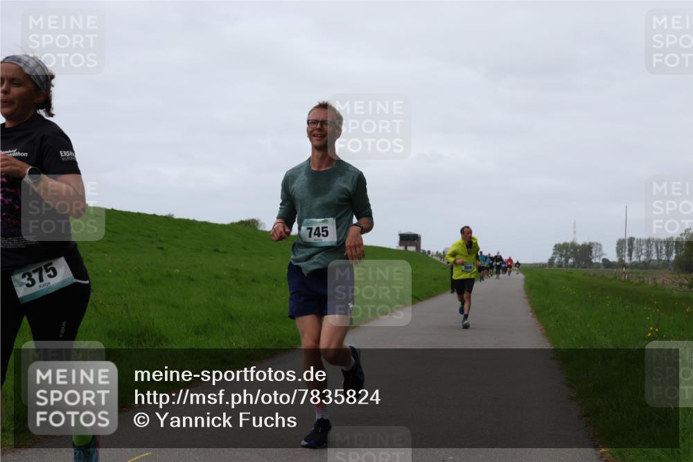 04.05.2025 - 8. Wedeler Halbmarathon Yannick Fuchs http://msf.ph/oto/7835824 04.05.2025 11:23:33 Laufen 375, 745, 508 meine-sportfotos.de
