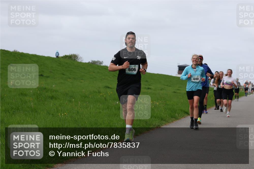 04.05.2025 - 8. Wedeler Halbmarathon Yannick Fuchs http://msf.ph/oto/7835837 04.05.2025 11:45:05 Laufen 606, 440, 1135 meine-sportfotos.de