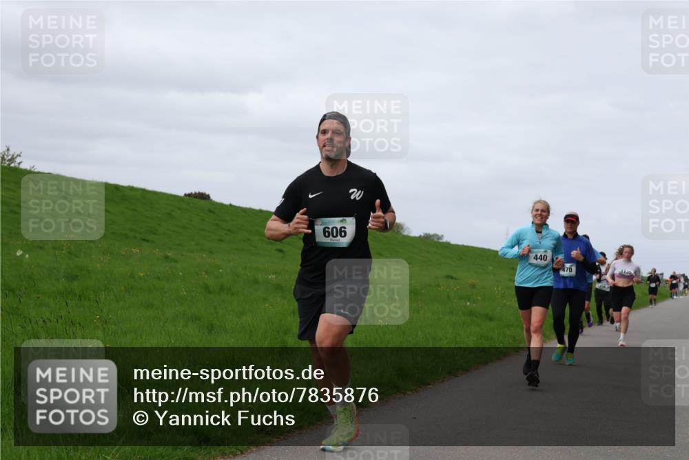 04.05.2025 - 8. Wedeler Halbmarathon Yannick Fuchs http://msf.ph/oto/7835876 04.05.2025 11:45:07 Laufen 606, 440, 470, 1135 meine-sportfotos.de