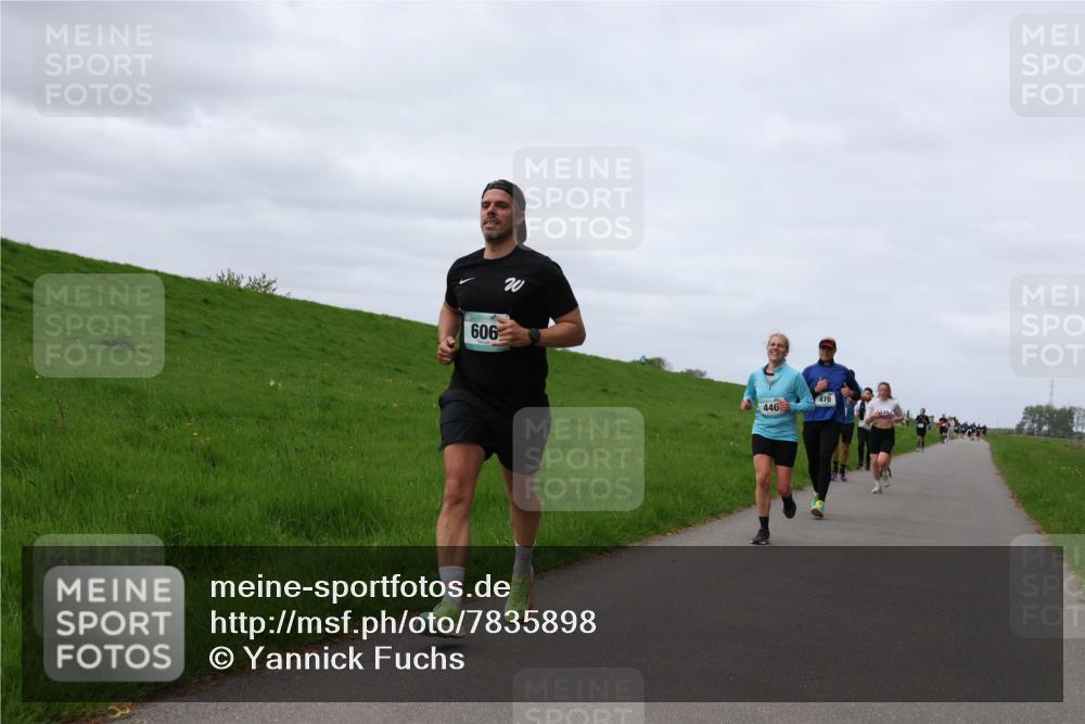 04.05.2025 - 8. Wedeler Halbmarathon Yannick Fuchs http://msf.ph/oto/7835898 04.05.2025 11:45:07 Laufen 606, 446, 470 meine-sportfotos.de