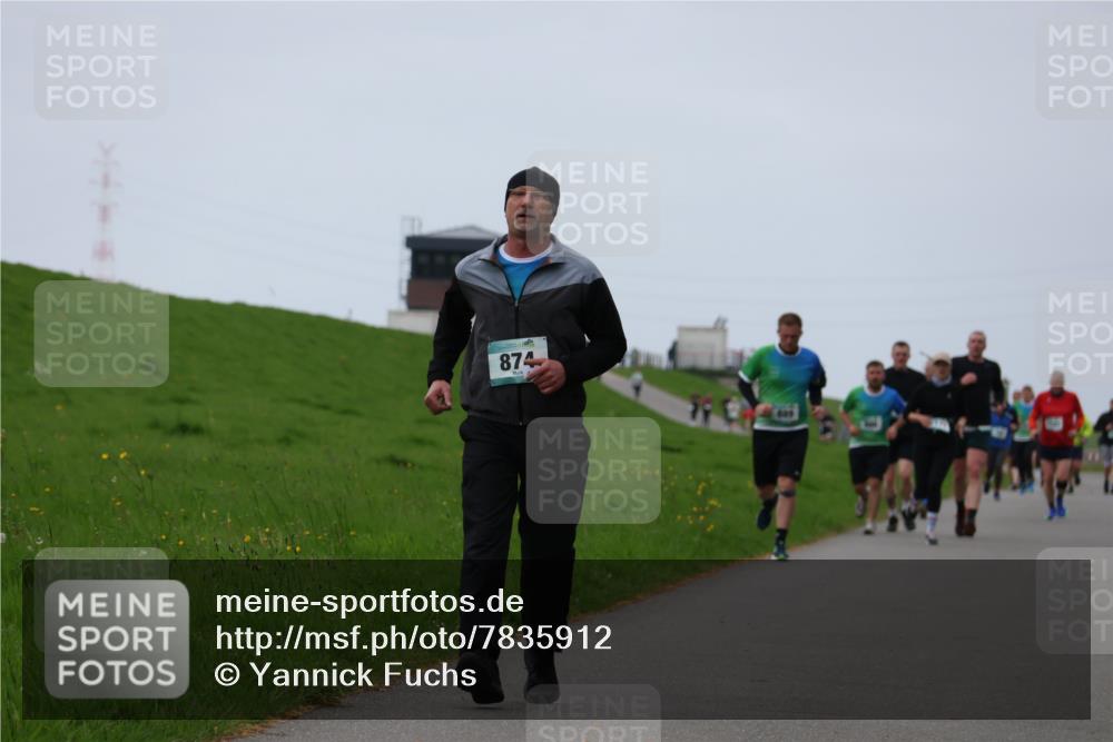 04.05.2025 - 8. Wedeler Halbmarathon Yannick Fuchs http://msf.ph/oto/7835912 04.05.2025 11:23:39 Laufen 874 meine-sportfotos.de