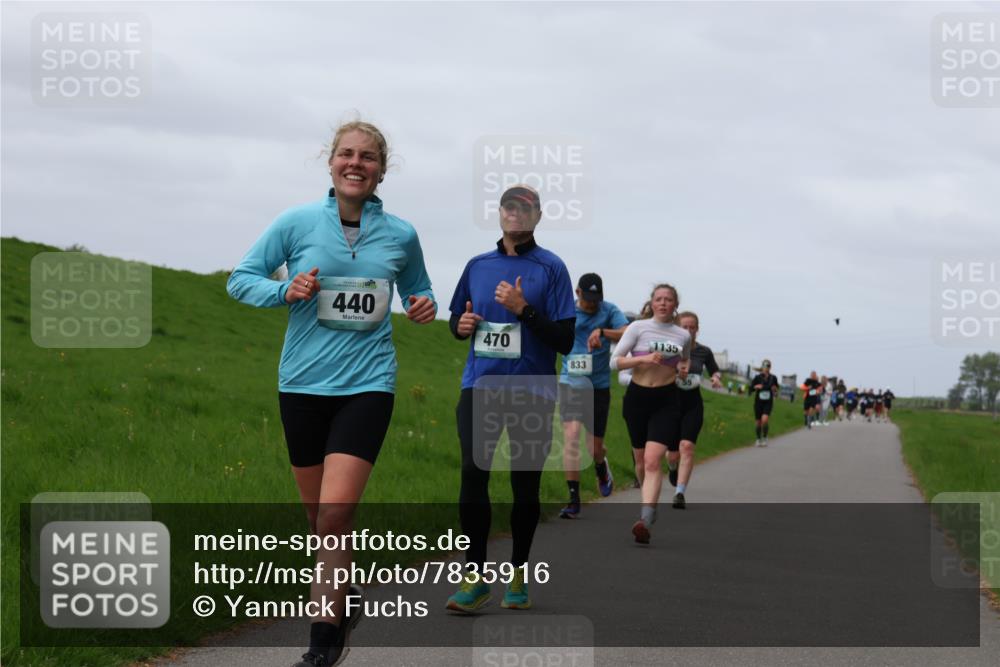 04.05.2025 - 8. Wedeler Halbmarathon Yannick Fuchs http://msf.ph/oto/7835916 04.05.2025 11:45:08 Laufen 440, 470, 1135, 833 meine-sportfotos.de