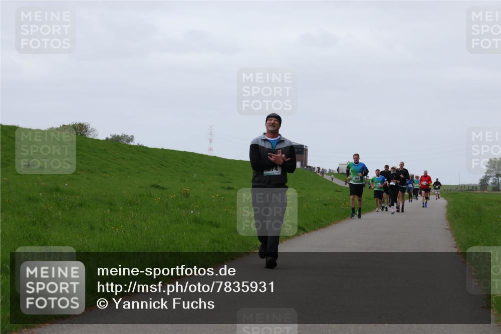 04.05.2025 - 8. Wedeler Halbmarathon Yannick Fuchs http://msf.ph/oto/7835931 04.05.2025 11:23:41 Laufen  meine-sportfotos.de