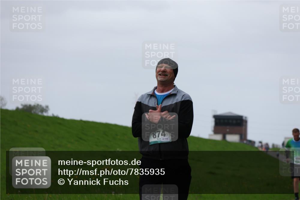 04.05.2025 - 8. Wedeler Halbmarathon Yannick Fuchs http://msf.ph/oto/7835935 04.05.2025 11:23:42 Laufen 874, 118 meine-sportfotos.de