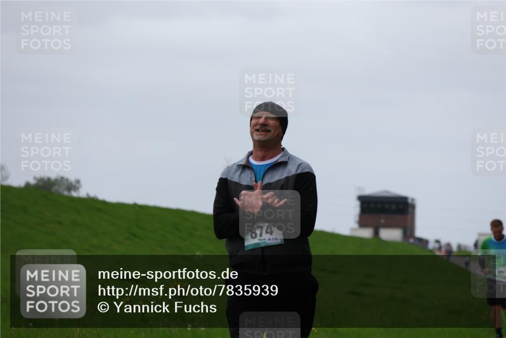 04.05.2025 - 8. Wedeler Halbmarathon Yannick Fuchs http://msf.ph/oto/7835939 04.05.2025 11:23:42 Laufen 874, 118 meine-sportfotos.de