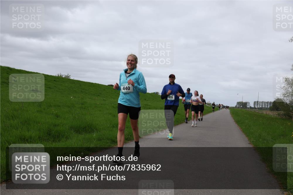 04.05.2025 - 8. Wedeler Halbmarathon Yannick Fuchs http://msf.ph/oto/7835962 04.05.2025 11:45:09 Laufen 440, 470 meine-sportfotos.de