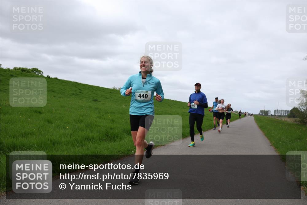 04.05.2025 - 8. Wedeler Halbmarathon Yannick Fuchs http://msf.ph/oto/7835969 04.05.2025 11:45:09 Laufen 440, 470 meine-sportfotos.de