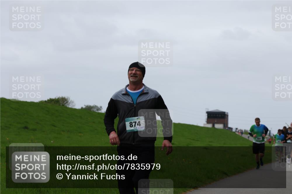 04.05.2025 - 8. Wedeler Halbmarathon Yannick Fuchs http://msf.ph/oto/7835979 04.05.2025 11:23:43 Laufen 874, 118 meine-sportfotos.de