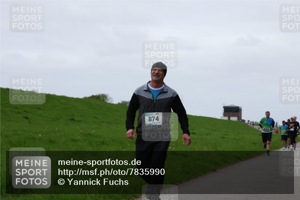 04.05.2025 - 8. Wedeler Halbmarathon Yannick Fuchs http://msf.ph/oto/7835990 04.05.2025 11:23:43 Laufen 874, 118 meine-sportfotos.de