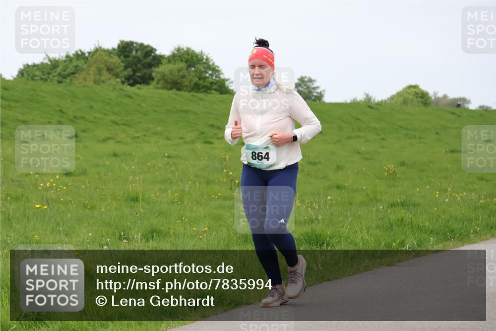 04.05.2025 - 8. Wedeler Halbmarathon Lena Gebhardt http://msf.ph/oto/7835994 04.05.2025 11:29:38 Laufen 864 meine-sportfotos.de